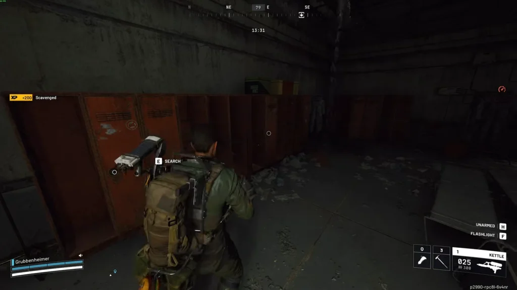 Железные ящики внутри комнаты персонала дамбы